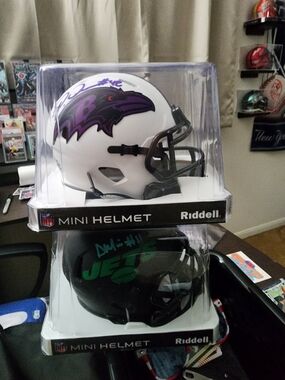 Riddell Baltimore Ravens White Mini Helmet with Purple Logo